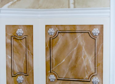 Trompe l’oeil marbled panels